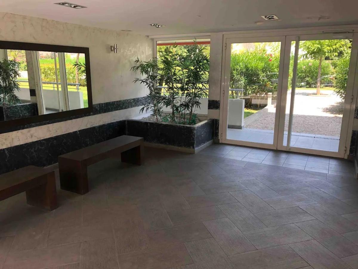 Cote D'Azur Joli Studio 50M Plage, Climatisation , Parking. Villeneuve-Loubet Exterior foto